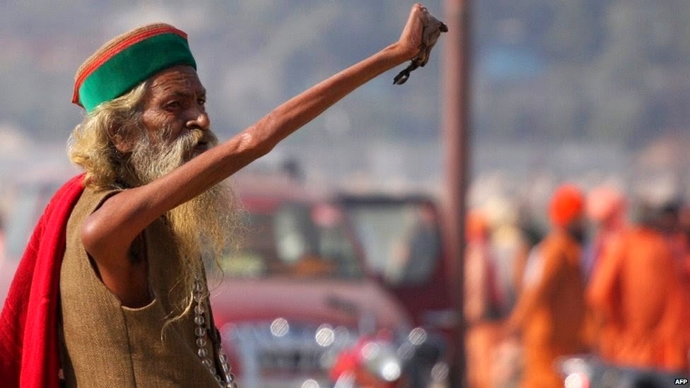 Sadhu Amar Bharati Raised Arm In Salute For World Peace, causing it to wither away and become useless